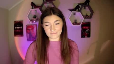 sweet girl and shine body online show from September 11, 7:09 am