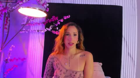 MONIK FOX online show from November 3, 8:43 pm