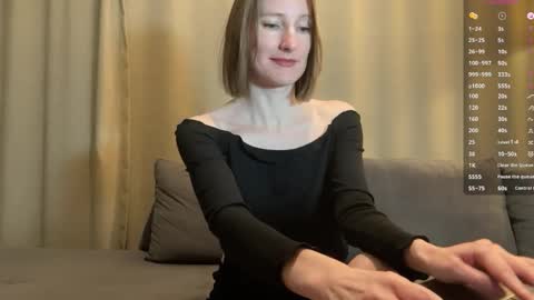Snapshot of monikabos chatting on December 7, 11:18 pm MonikaBos online show from December 7, 11:18 pm
