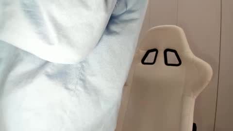 Mary online show from February 3, 9:02 am