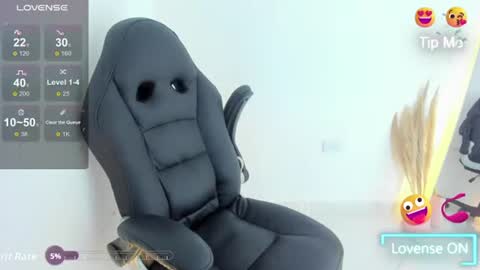 monserrat__1 online show from June 12, 9:36 pm