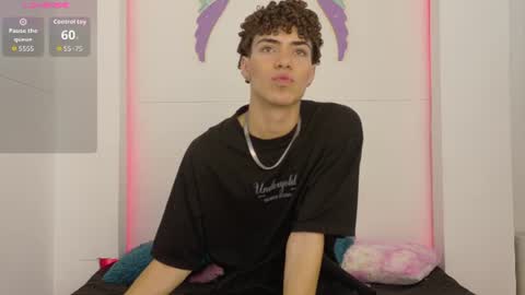   online show from July 27, 11:51 am
