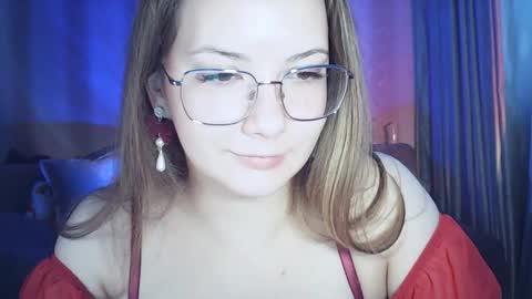 moodiemira online show from February 12, 2:20 pm