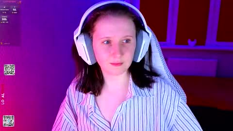 Lola online show from February 28, 7:40 pm