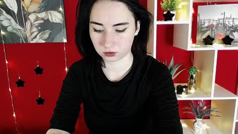 Snapshot of moon_foxy_ chatting on December 4, 4:10 pm Diana online show from December 4, 4:10 pm