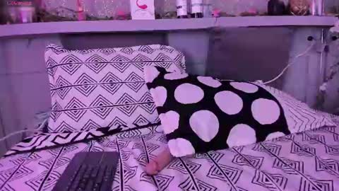 Sarah online show from June 12, 2:54 am