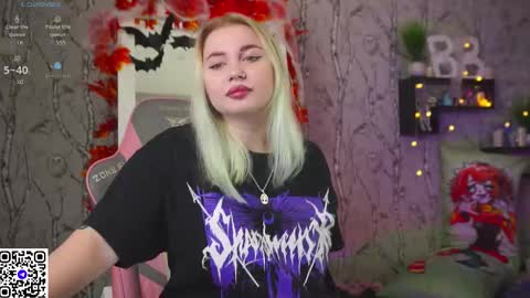 Emilia online show from October 26, 9:10 am