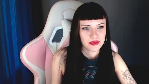  sophie  online show from April 20, 6:11 pm