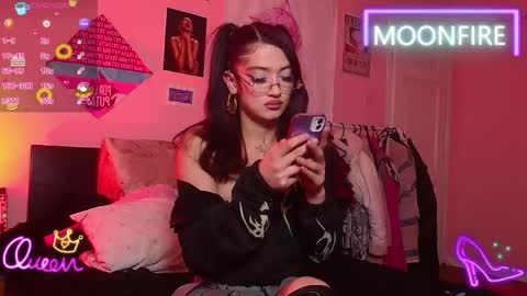 Nicky  online show from April 22, 5:47 am