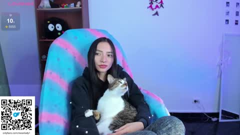 MOON  online show from January 28, 5:00 am