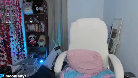 MOON  online show from May 22, 4:30 am