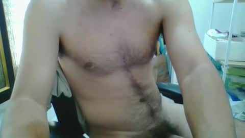 moonnighthugecock online show from April 28, 1:37 pm