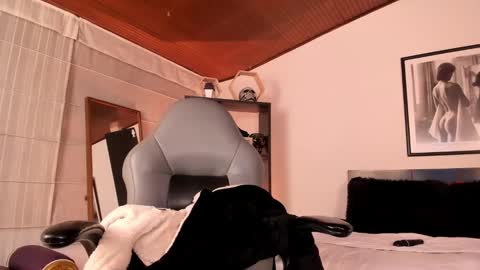 Michelle online show from September 13, 2:41 pm