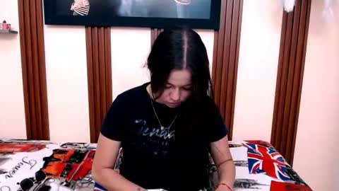 alexia online show from July 5, 7:10 pm