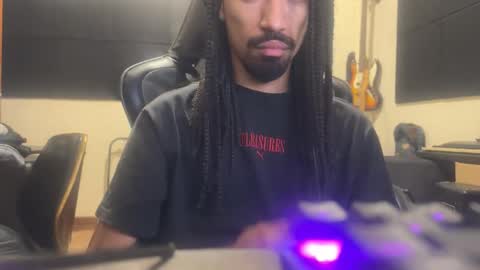 morebemdotad online show from March 15, 12:37 am