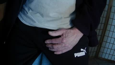 Snapshot of moreorless5 chatting on February 8, 1:33 pm moreorless5 online show from February 8, 1:33 pm