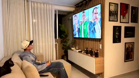 Snapshot of morgan_hiller chatting on October 21, 2:05 am   online show from October 21, 2:05 am