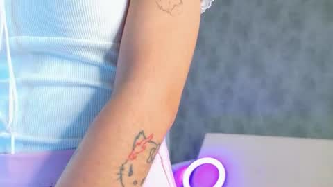 Emilia online show from July 9, 4:27 am