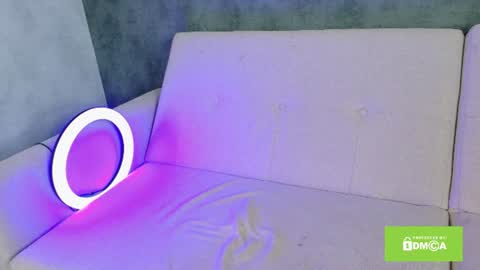 Emilia online show from July 12, 3:43 am