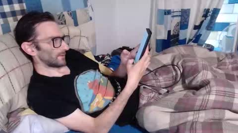 Snapshot of morris_slug_the_second chatting on October 31, 4:18 pm Adam online show from October 31, 4:18 pm