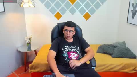 Snapshot of mou_fly chatting on September 30, 12:48 pm Mou Fly online show from September 30, 12:48 pm