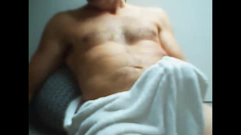 Snapshot of mountainrunner chatting on September 19, 11:03 am Marccoo online show from September 19, 11:03 am