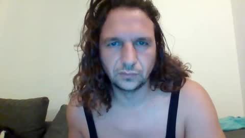 moz87 online show from February 3, 10:58 am