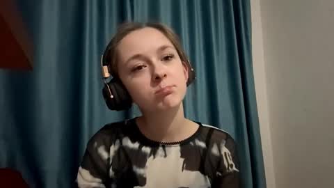 Jenny online show from December 3, 4:18 pm