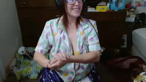 Mr and Mrs Dragon online show from February 18, 6:15 pm