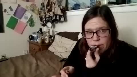 Mr and Mrs Dragon online show from January 19, 5:37 am