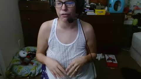 Mr and Mrs Dragon online show from February 7, 5:40 pm