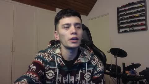 Snapshot of mr_andresr chatting on October 10, 4:07 am Andy online show from October 10, 4:07 am