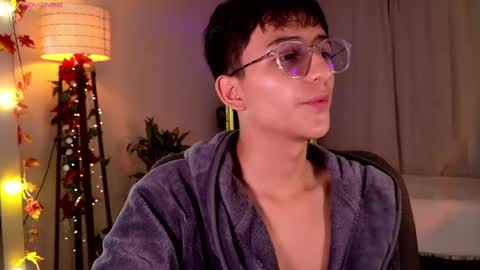 Snapshot of mr_evan1 chatting on February 25, 1:00 pm Mr Evans online show from February 25, 1:00 pm