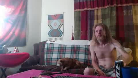 Snapshot of mr_happy12 chatting on December 17, 1:39 am mr_happy12 online show from December 17, 1:39 am