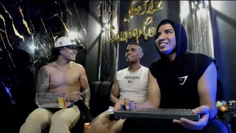 mr_maximo online show from September 28, 5:27 am