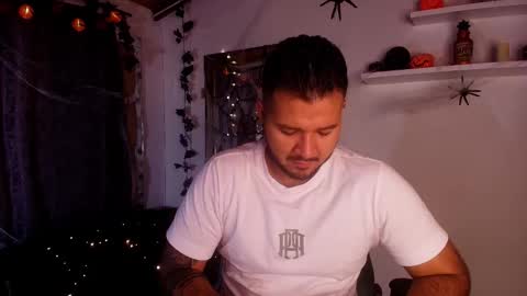 MIKEE online show from October 15, 3:10 am