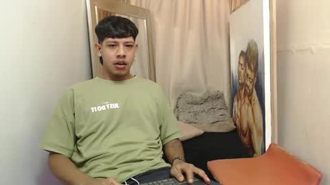 mr_stiven_ online show from November 27, 6:32 am