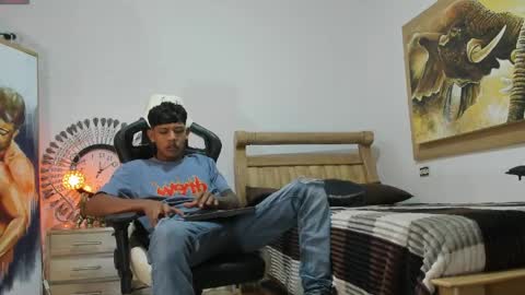 mr_stiven_ online show from June 5, 6:30 am