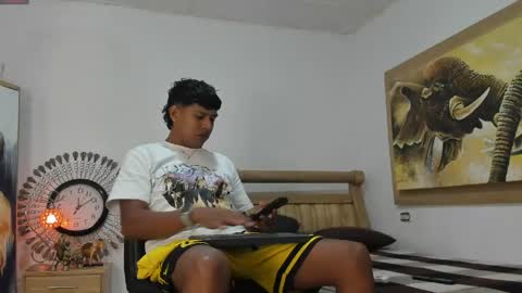 mr_stiven_ online show from May 22, 6:31 am