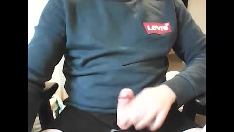 mrbig01242 online show from January 29, 3:47 pm