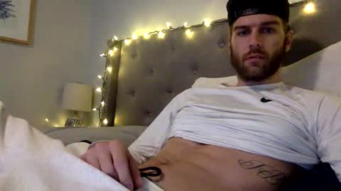 BadBitchBandit022 online show from January 16, 3:23 am