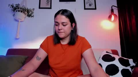 Laura online show from November 20, 11:13 pm