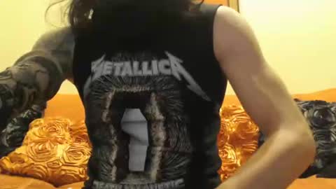 I am  online show from February 1, 1:02 am