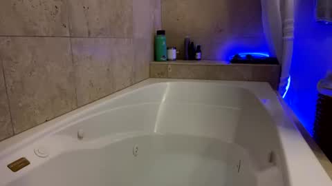 mrexhibits online show from January 7, 11:59 am