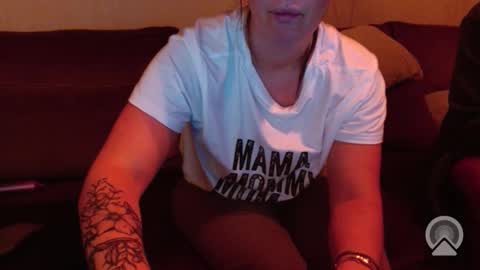 nlNL online show from October 29, 9:26 pm