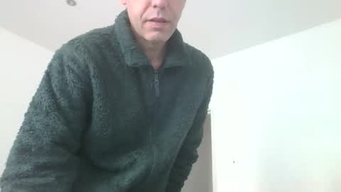 mrjungleman online show from April 18, 8:16 am