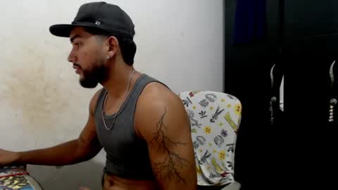 Mrlevrone1 online show from June 26, 2:44 pm