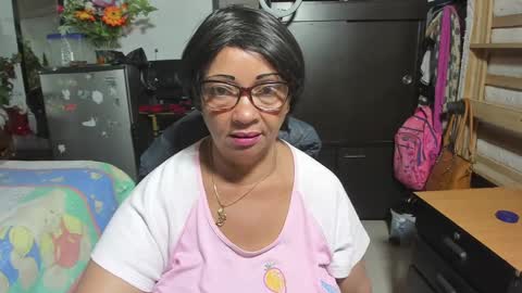 Snapshot of mrs_mommy chatting on October 23, 2:51 pm mrs_mommy online show from October 23, 2:51 pm