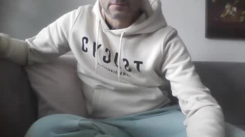 Snapshot of mrserenade46 chatting on January 22, 10:40 am Mrserenade online show from January 22, 10:40 am