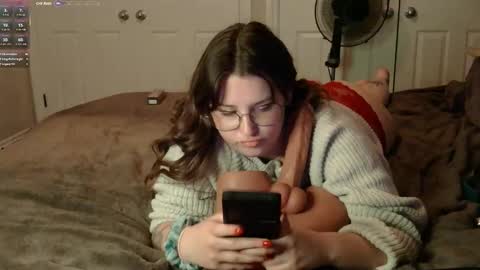 Snapshot of mrsjess1 chatting on October 21, 2:05 am MrsJess online show from October 21, 2:05 am